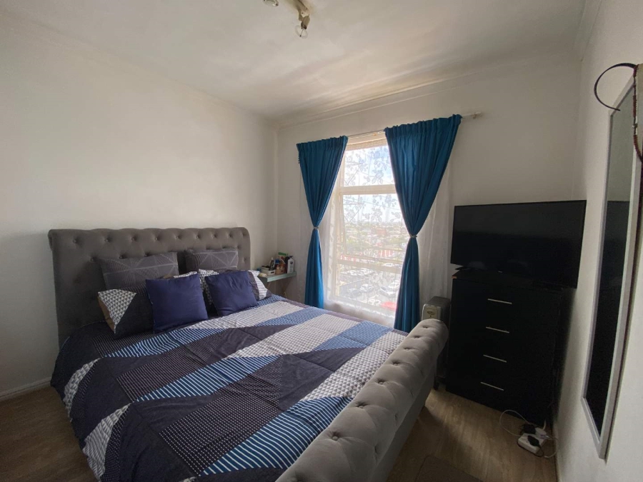 2 Bedroom Property for Sale in Bridgetown Western Cape